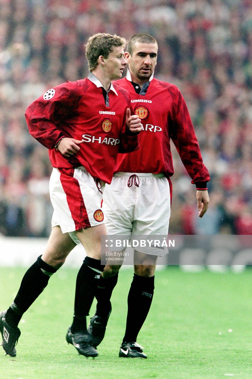 Fotboll, Champions League, Manchester United - Borussia Dortmund, 0-1: Ole Gunnar Solskjaer och Eric Cantona, Manchester United.
