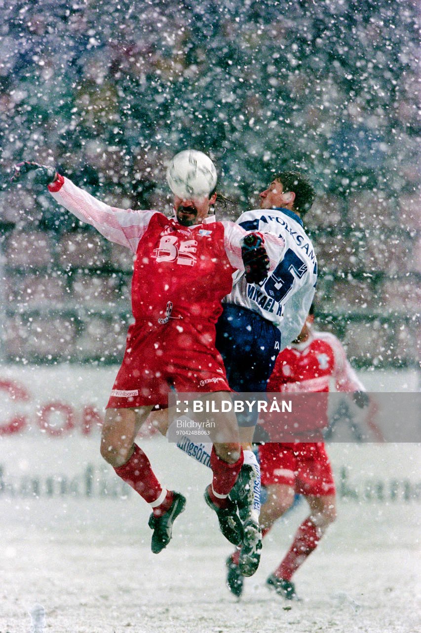 Dejan Pavlovic, Malmö i en nickduell med norrköpings