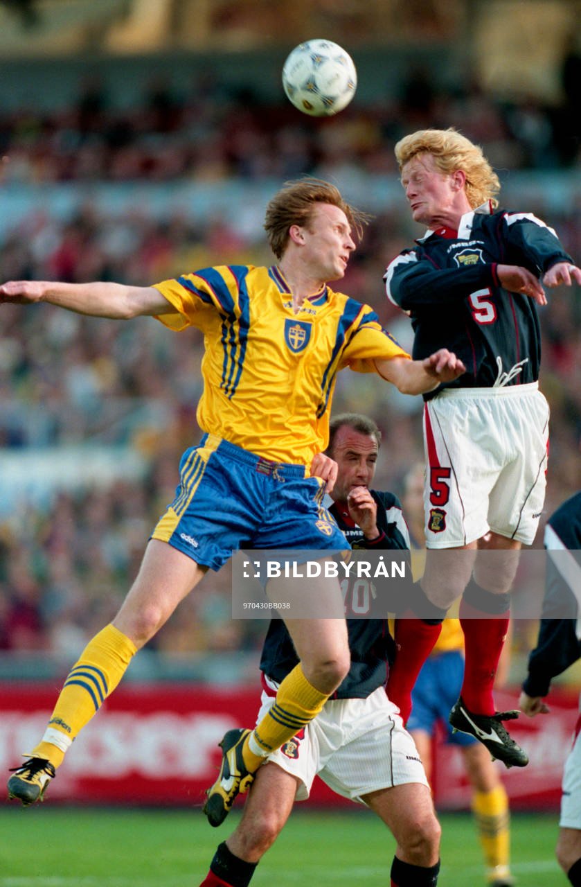 Nickduell, Kennet Andersson, Sverige. och Colin Hendry,