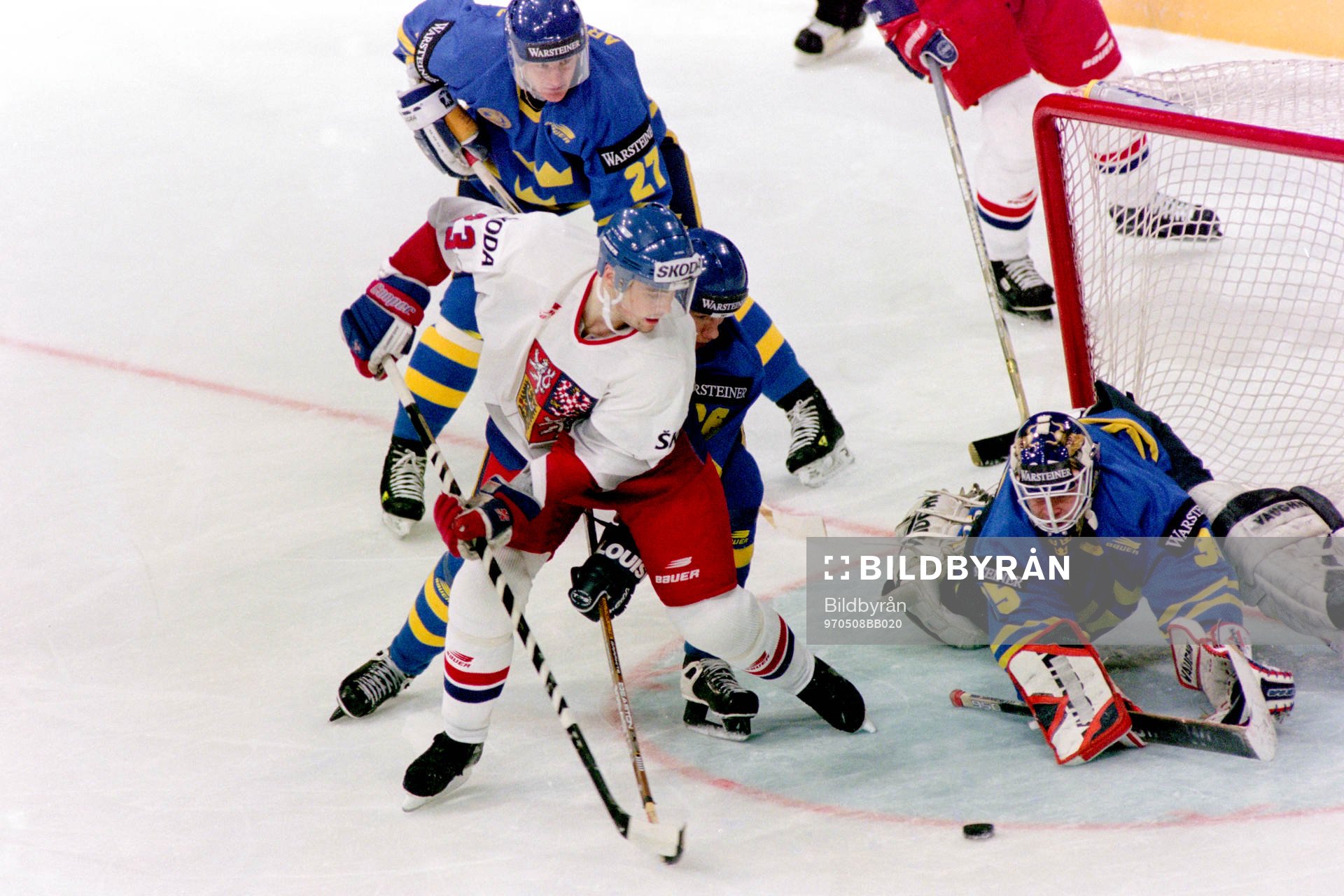 David Moravec, Tjeckien framför Tommy Salo, målvakt,