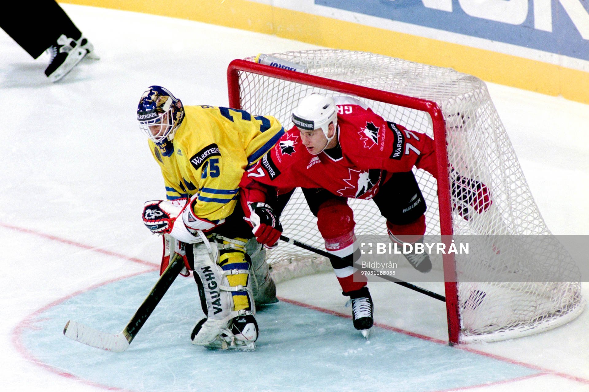 Tommy Salo, målvakt, Sverige och Chris Gratton, Kanada
