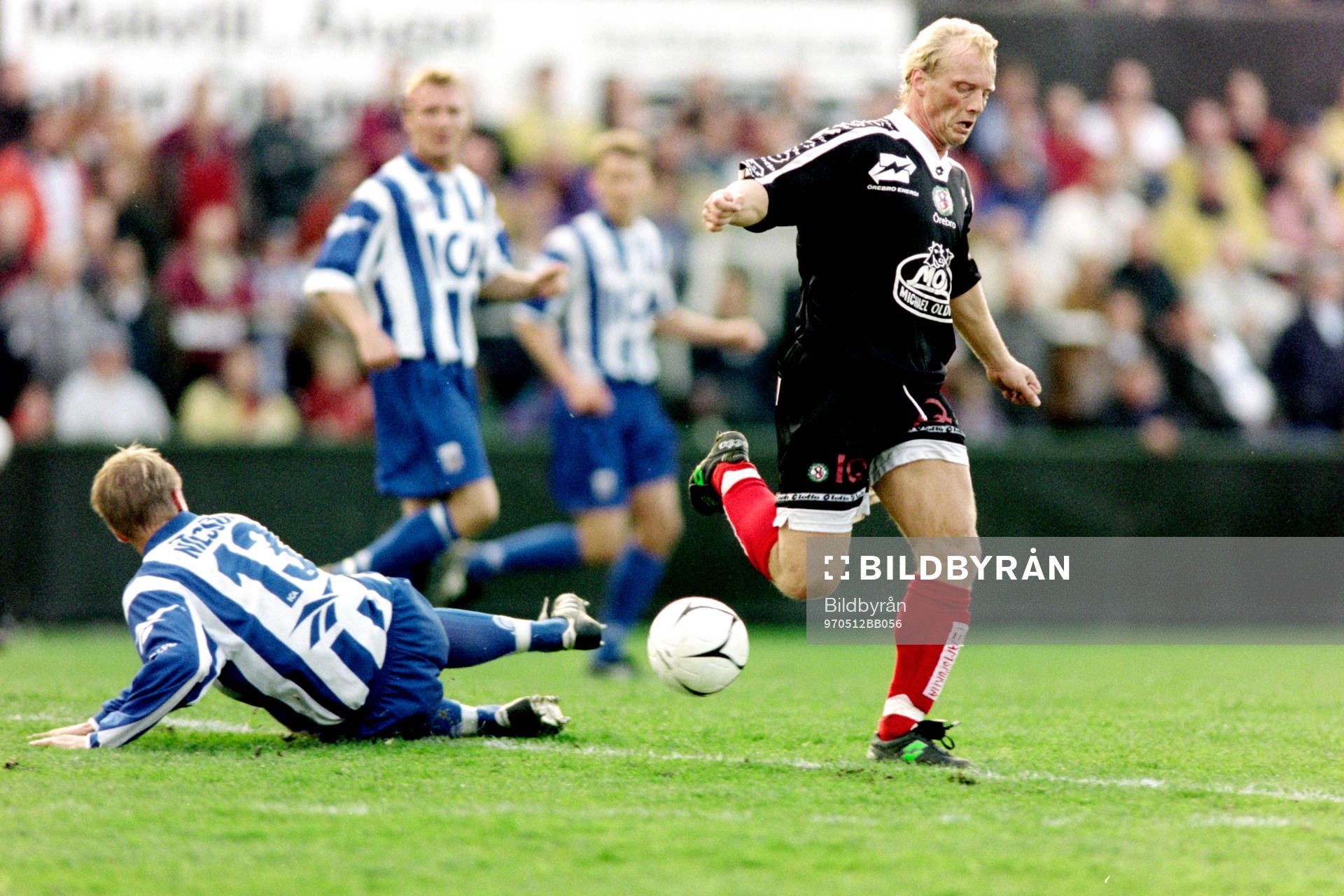 Arnor Gudjohnsen, Örebro tar sig förbi göteborgs Mikael