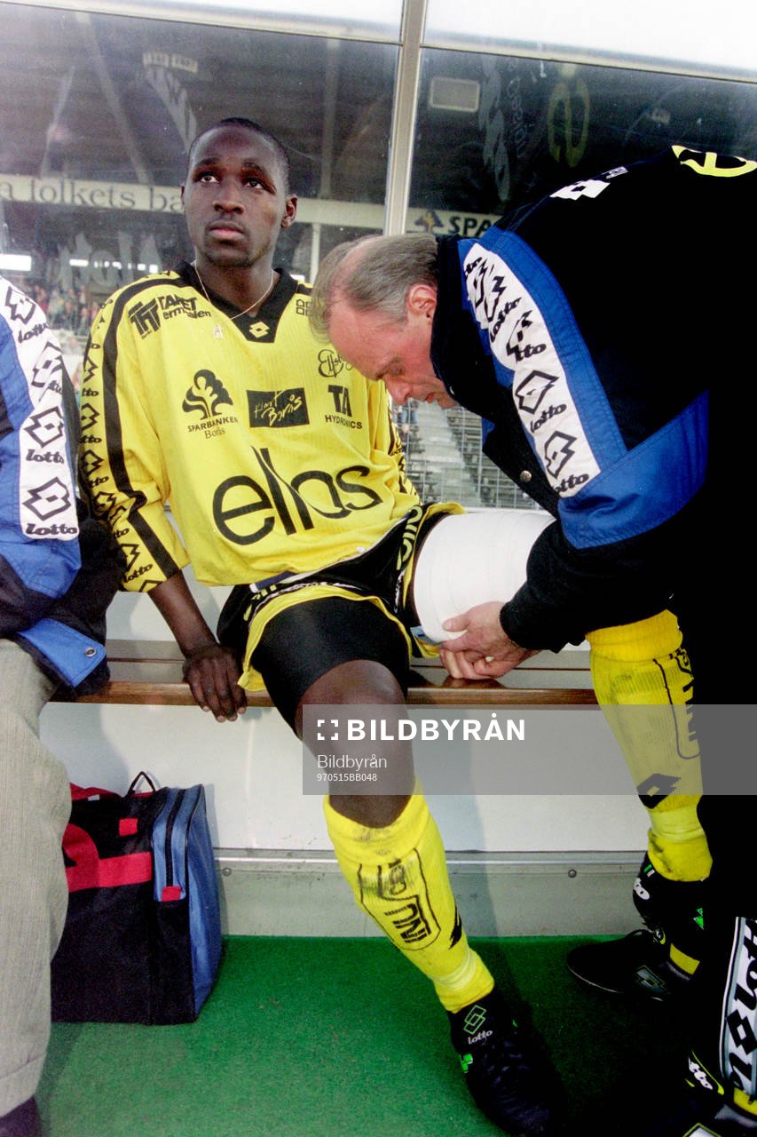Fotboll, Skandiacupen, Semifinal, Elfsborg - Gefle, 3-0: Moses Nsubuga, Elfsborg skadad.