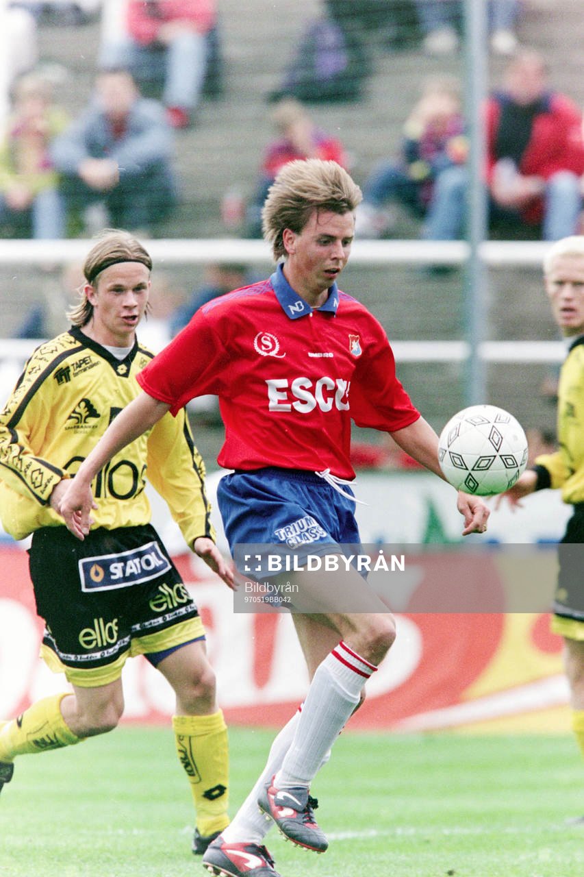 Stefan Wennberg, Örgryte med bollen framför elfsborgs