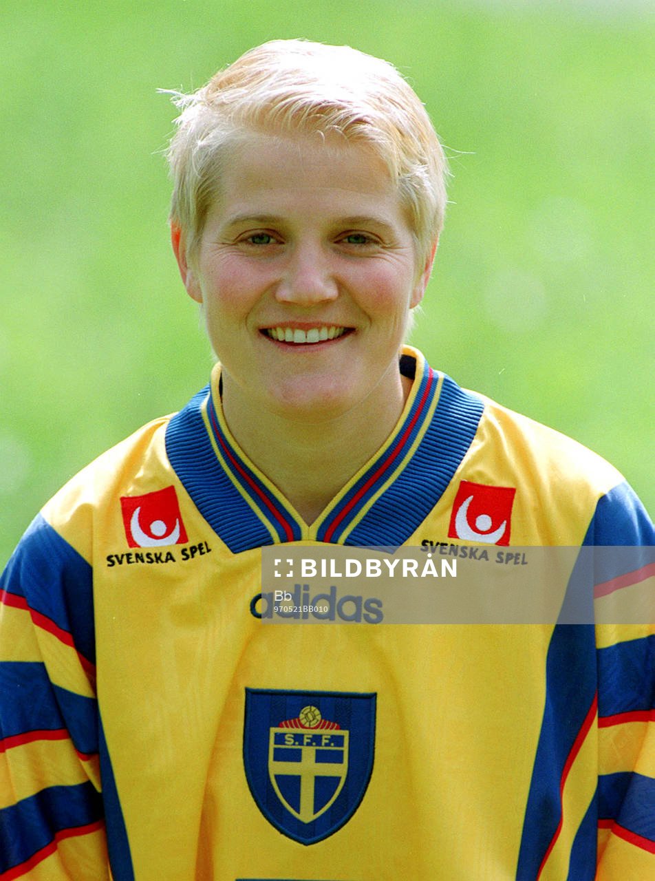 Åsa Lönnqvist, Sverige