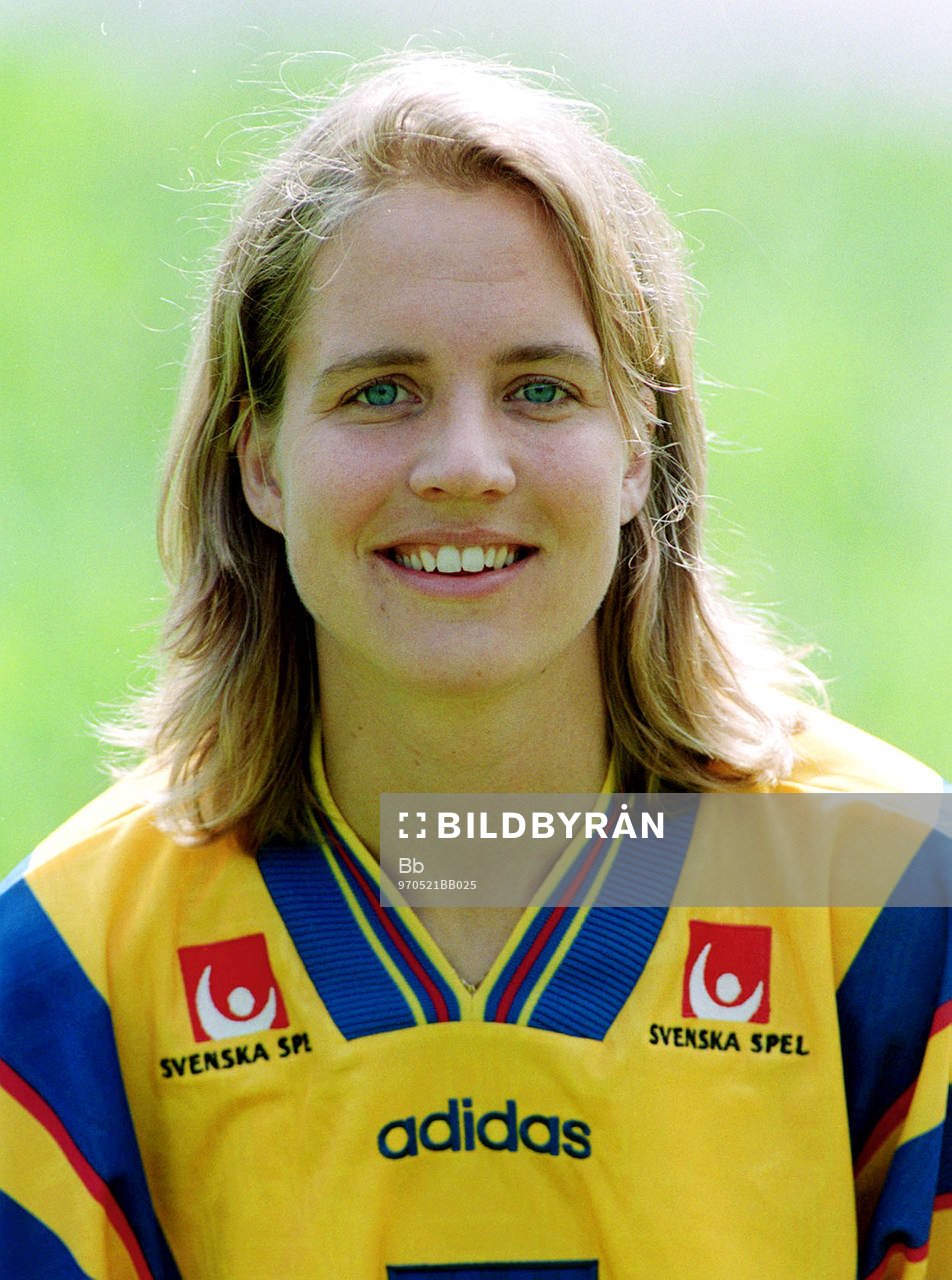 Anneli Wahlgren, Sverige