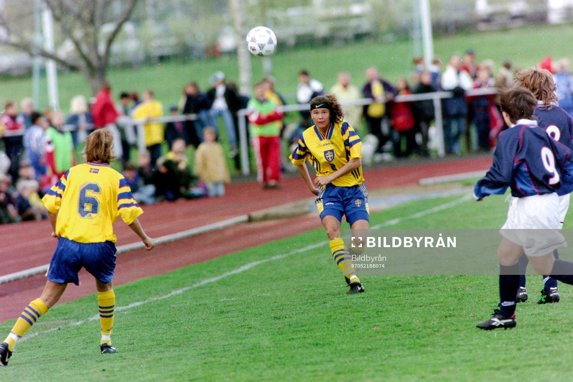 Fotboll, Damer, Sverige - Ryssland, 2-0: Malin Swedberg, Sverige.