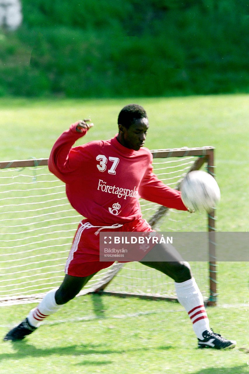 Fotboll, Degerfors, Träning, ungdomar från Sierra Leone
