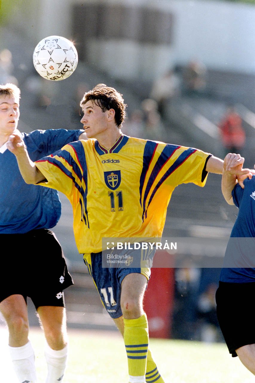 Yksel Osmanovski, Sverige