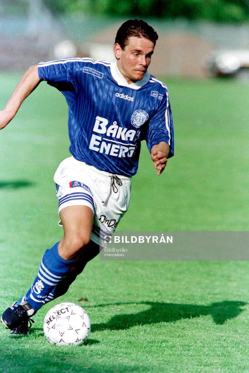Fotboll, Div 1 Norra, Vasalund - GIF Sundsvall, 3-0: Fredrik Carström, Sundsvall.

