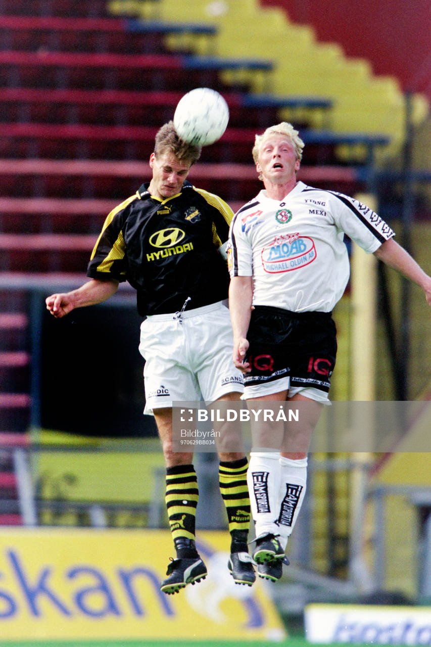 Gary Sundgren, AIK och Arnor Gudjohnsen, Örebro i en