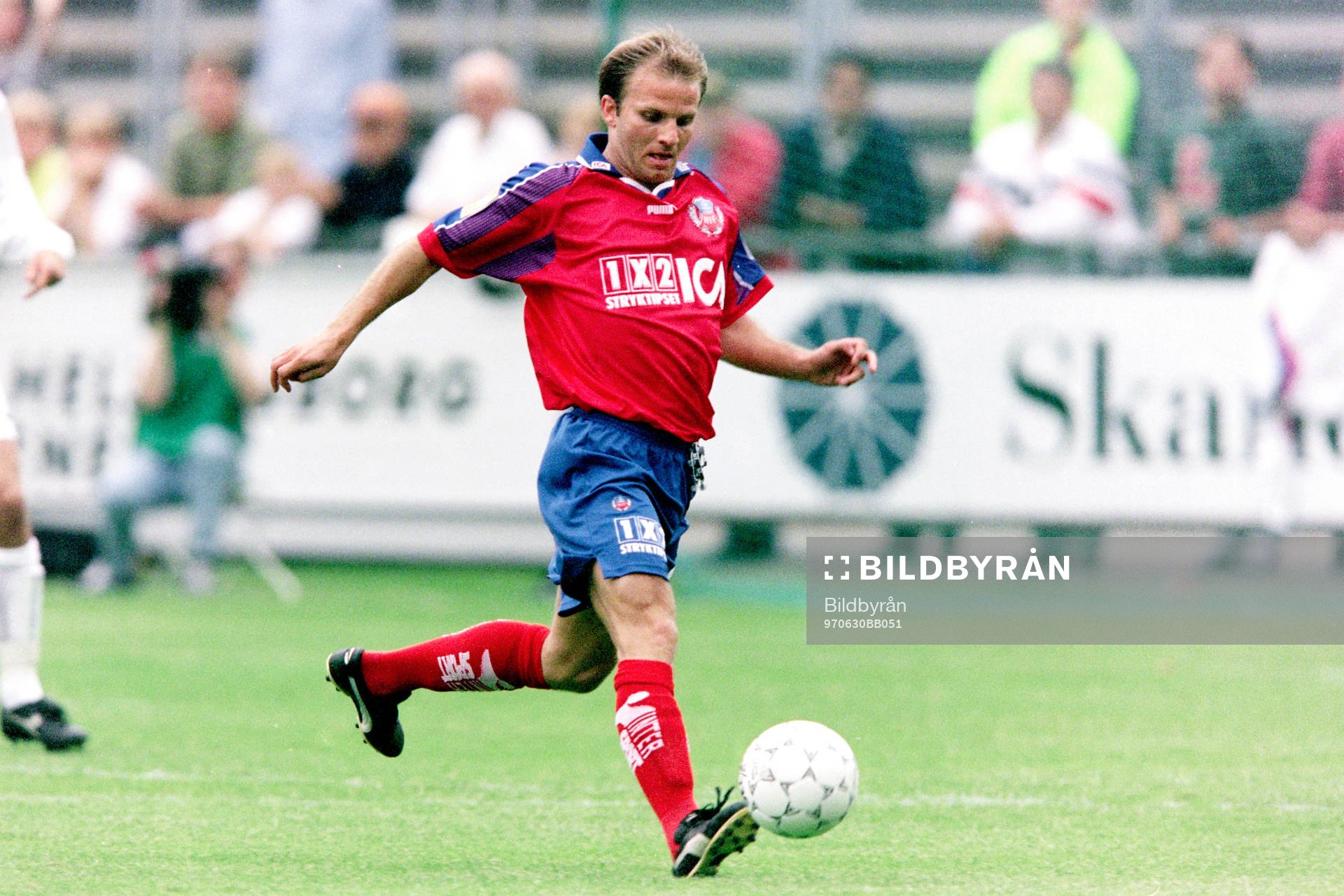 Fotboll, Allsvenskan, Helsingborg - Örgryte, avbruten p.g.a regn: Kenneth Storvik, Helsingborg. 