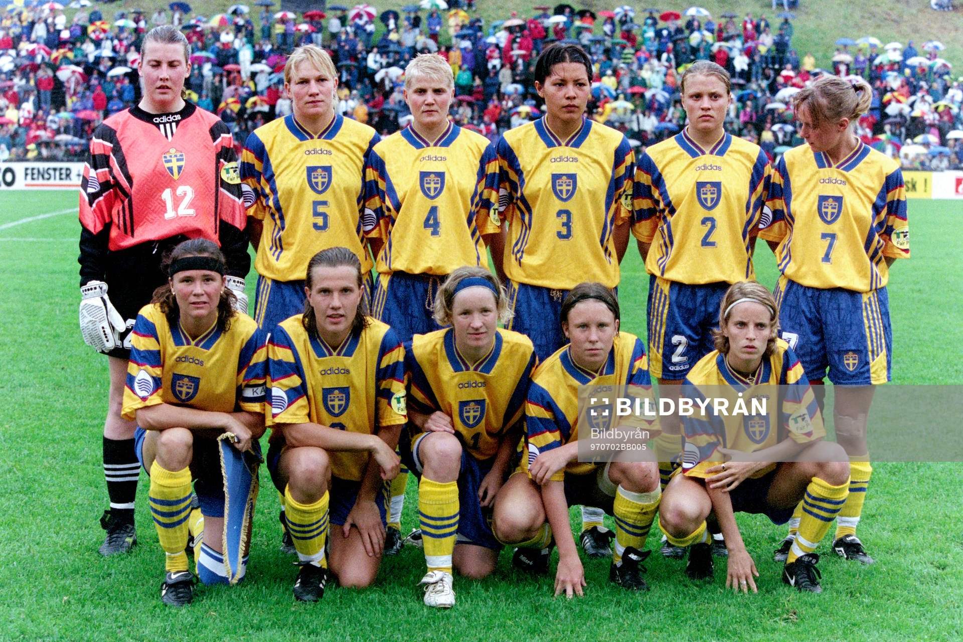 Sveriges startelva. Bakre raden fr. v Ulrika Karlsson,