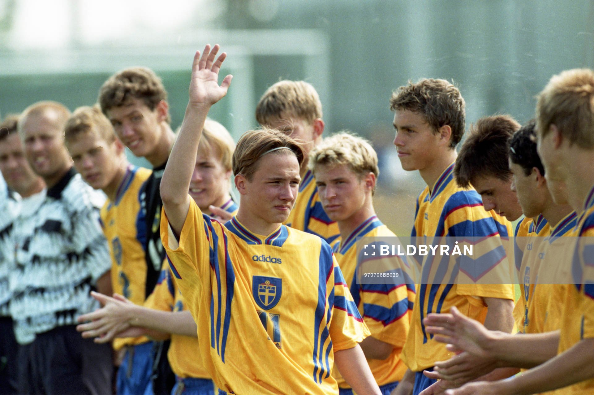 Daniel Nicklasson, i bakgrunden syns Johan Elmander
