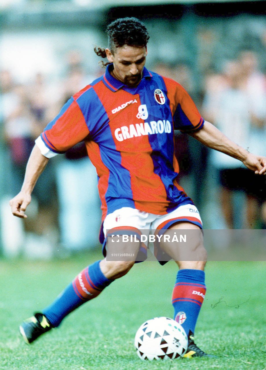 Fotboll -- Roberto Baggio, Bologna