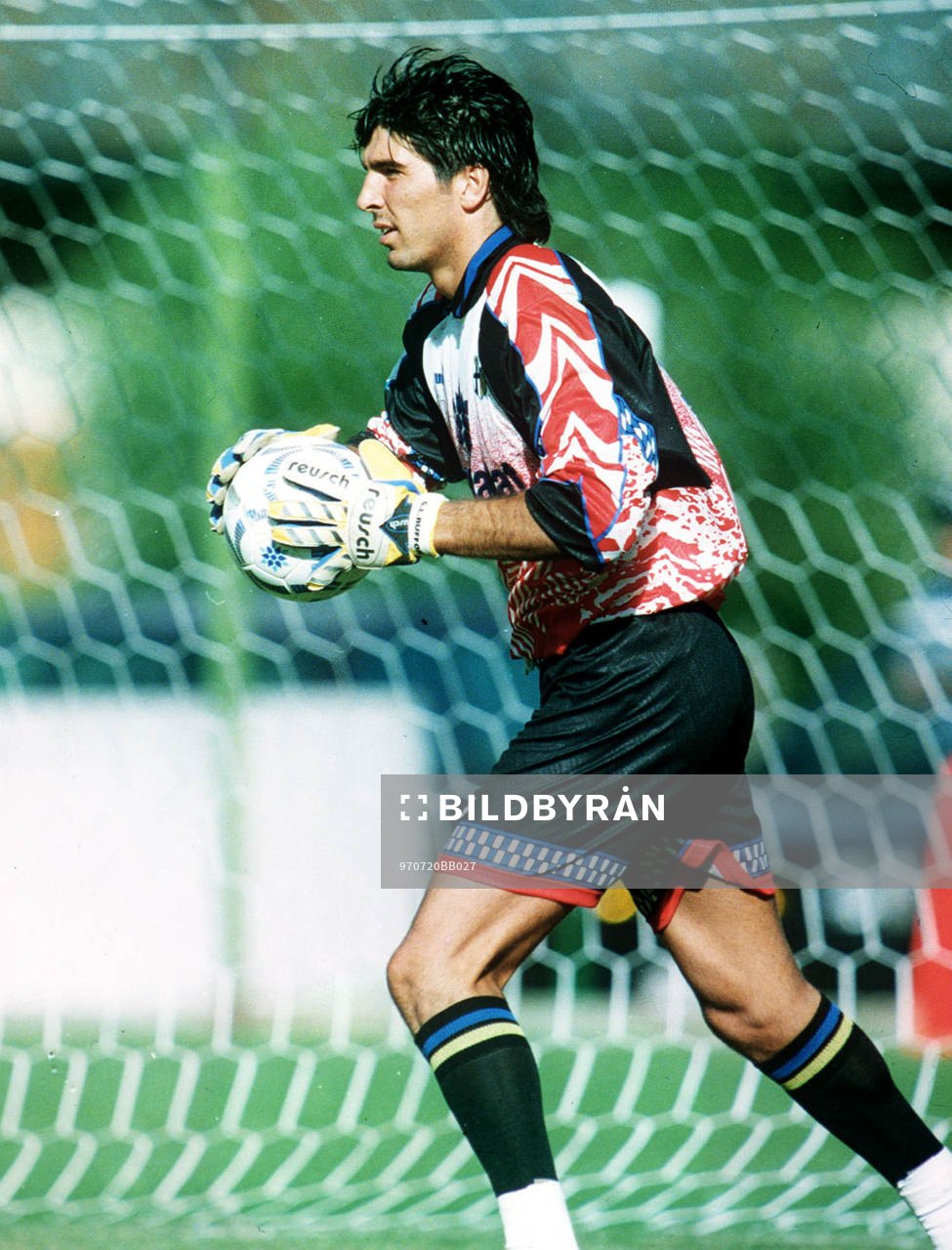 Fotboll -- Gianluigi Buffon, Parma