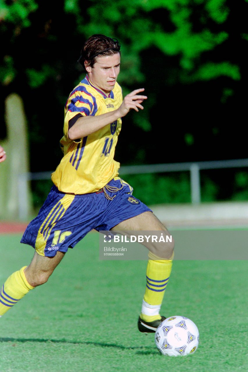 Yksel Osmanovski, Sverige