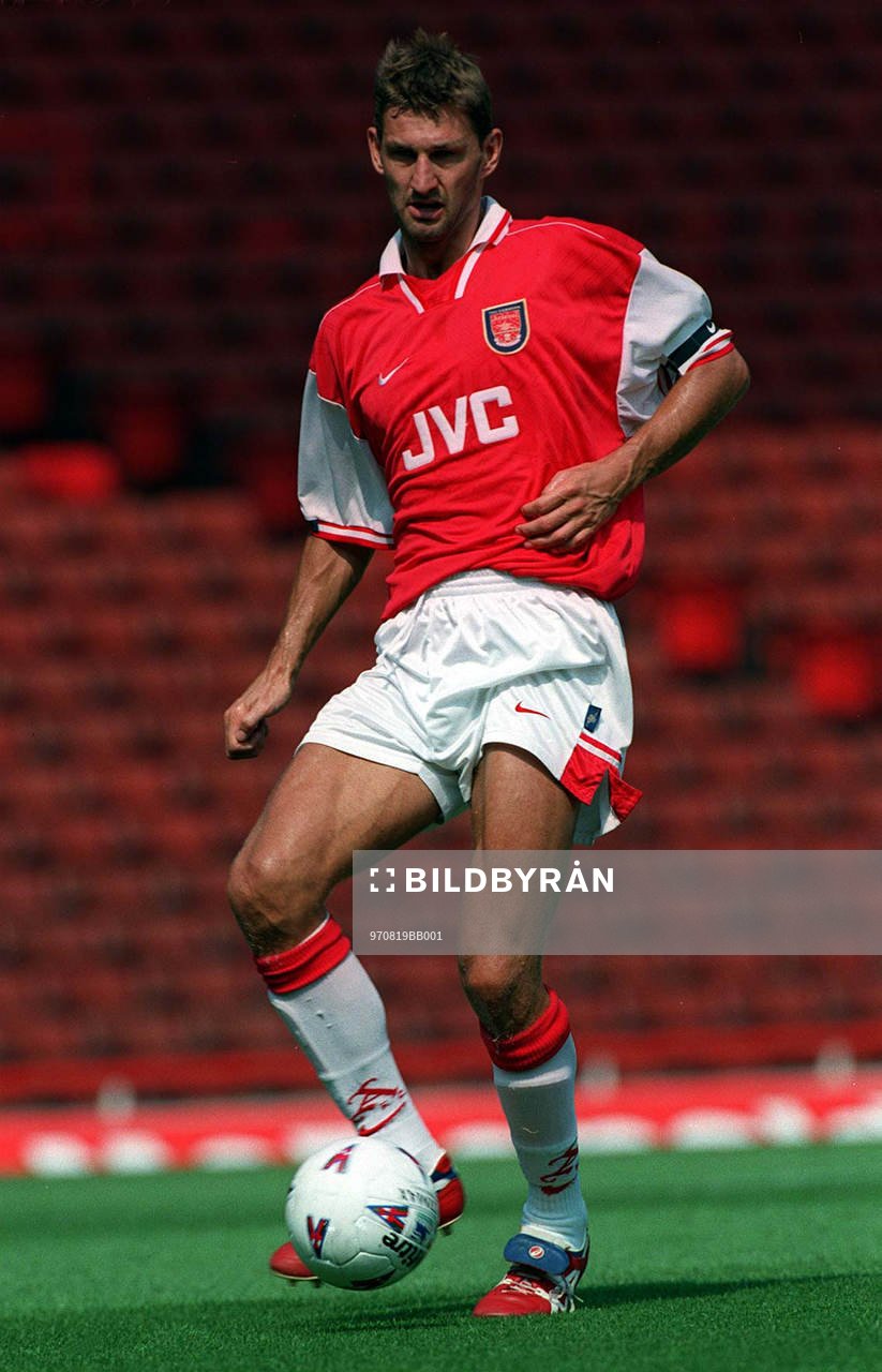 Fotboll -- Tony Adams, Arsenal