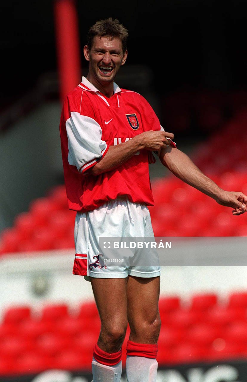 Fotboll -- Tony Adams, Arsenal