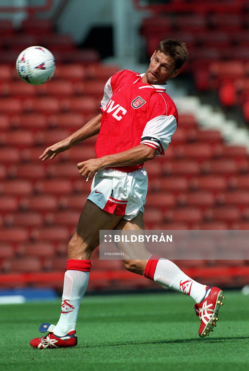Fotboll -- Tony Adams, Arsenal