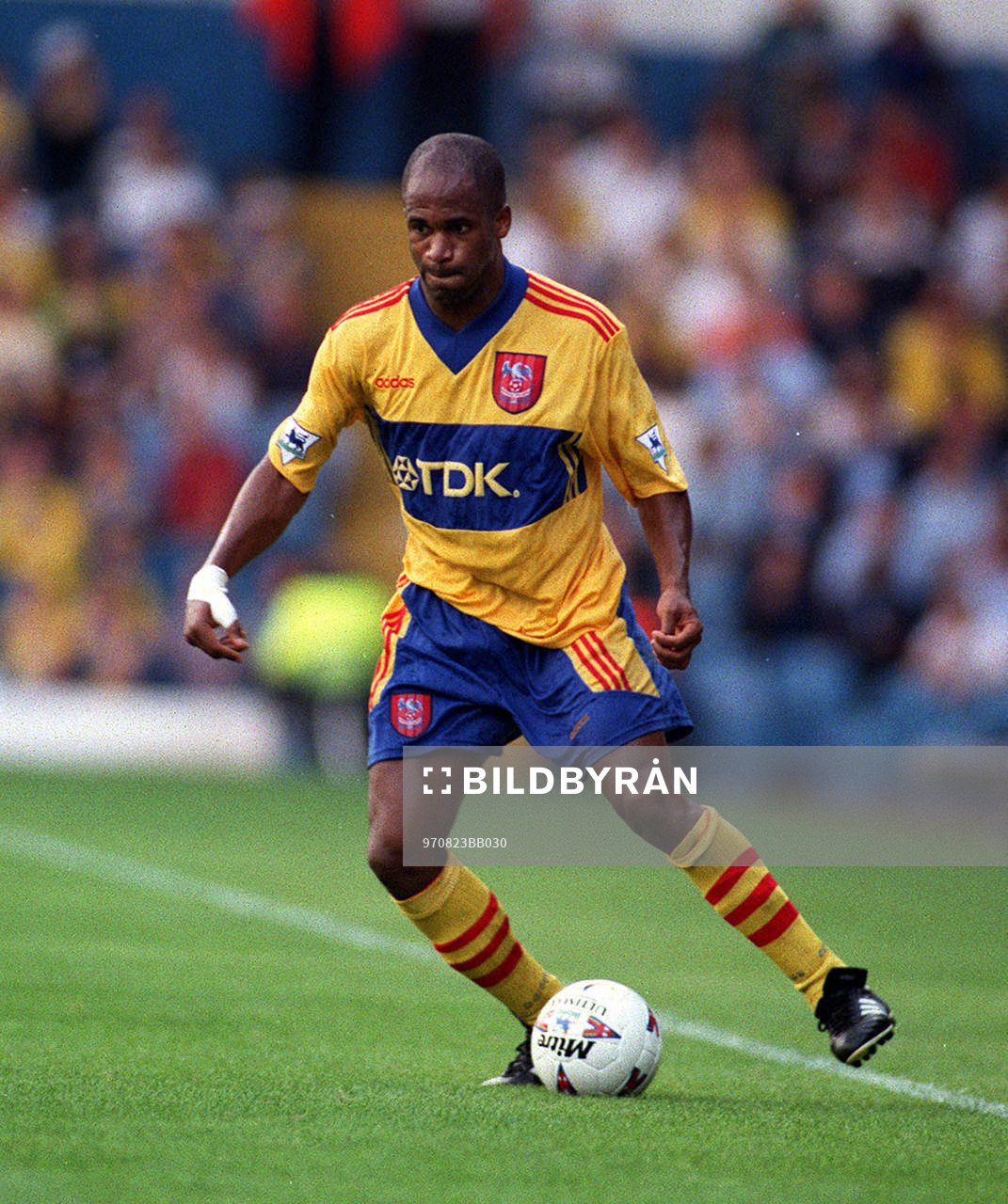 Fotboll -- Dean Gordon, Crystal P (Crystal Palace)