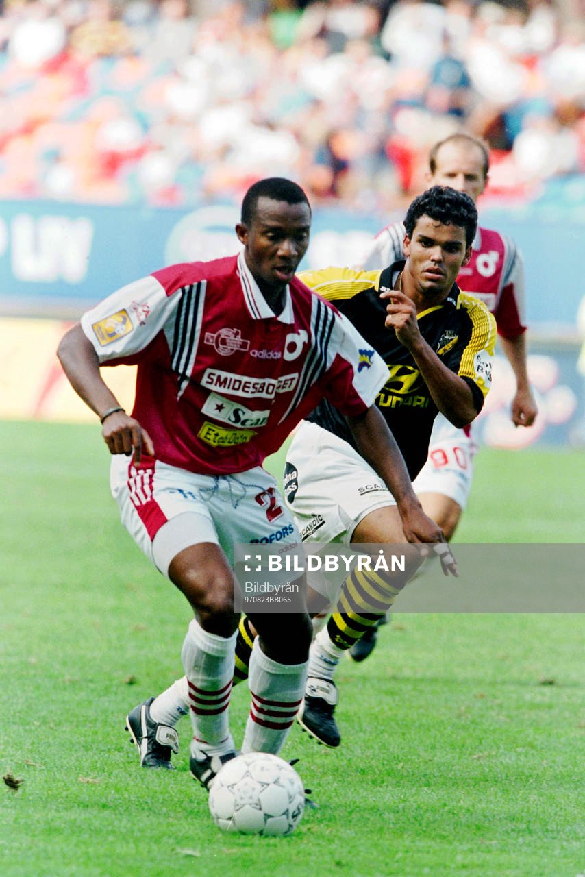 Gbassay Bangura, Degerfors med bollen