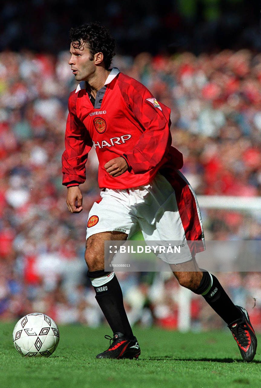 Fotboll -- Ryan Giggs, Manchester U (Manchester United)