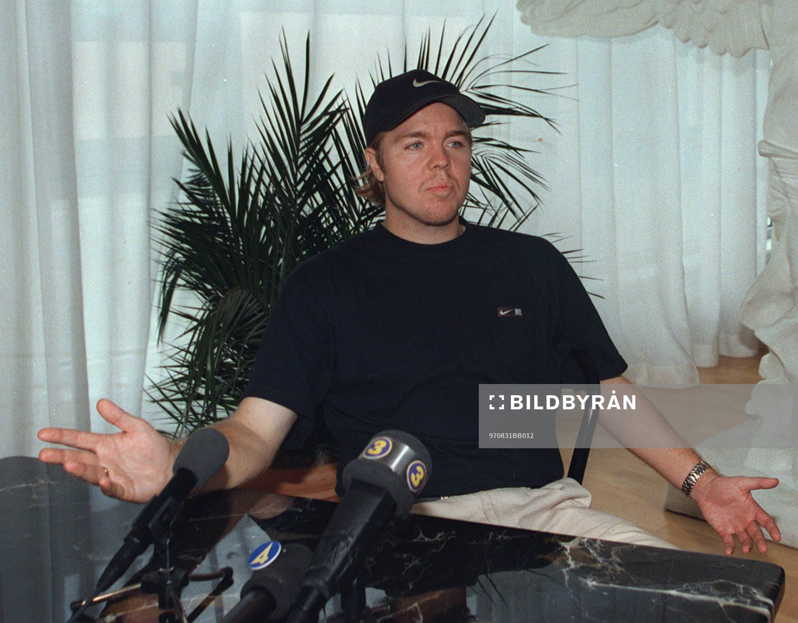 Fotboll Tomas Brolin, presskonferens