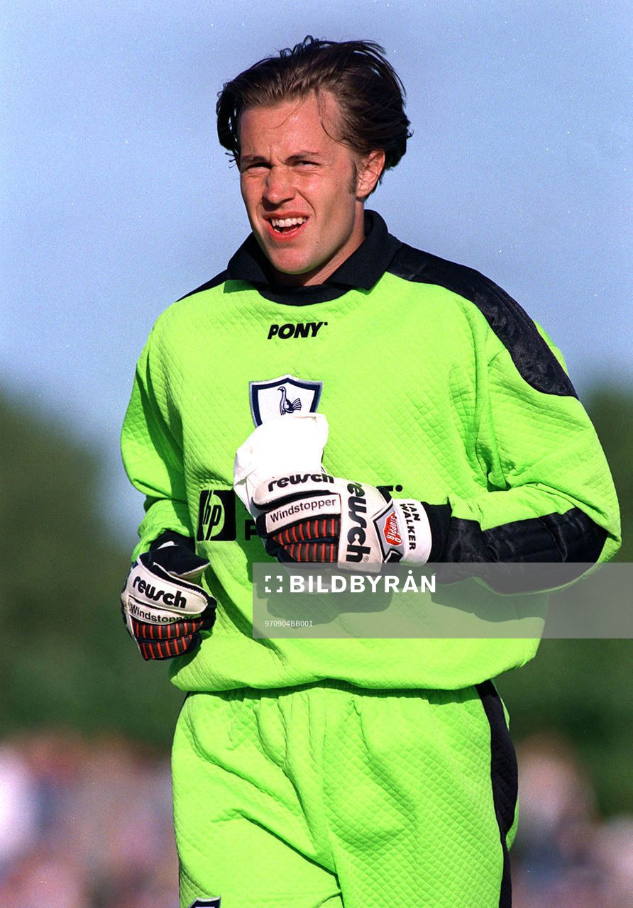 Fotboll -- Ian Walker, Tottenham