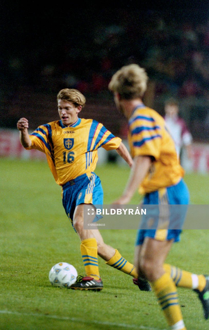 Jesper Blomqvist med bollen