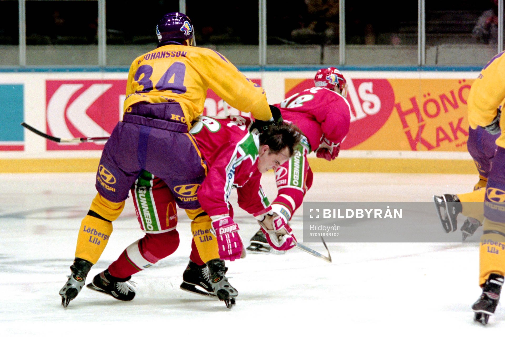 Roger Johansson, Färjestad stoppar Peter Ström, Frölunda