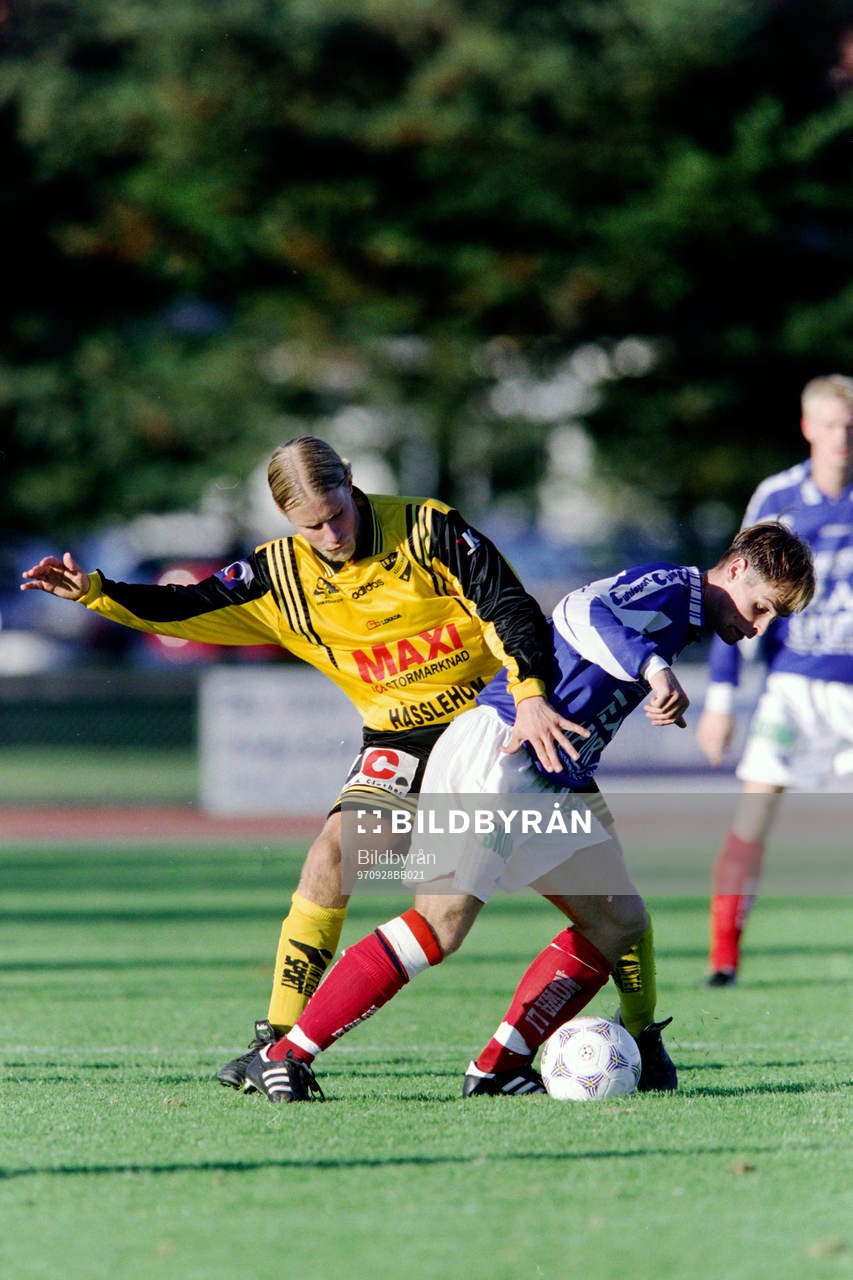 Ken Linde, Hässleholm i kamp om bollen