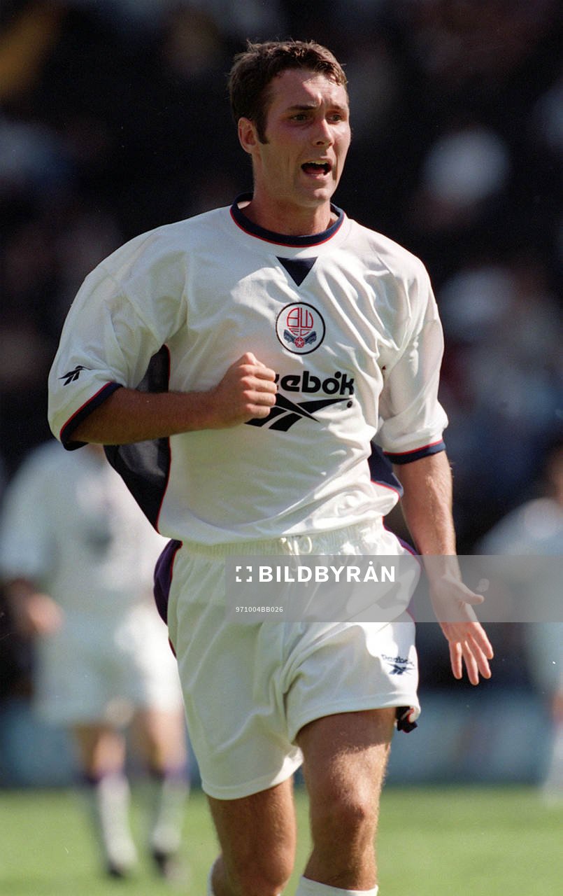 Fotboll -- Scott Taylor, Bolton
