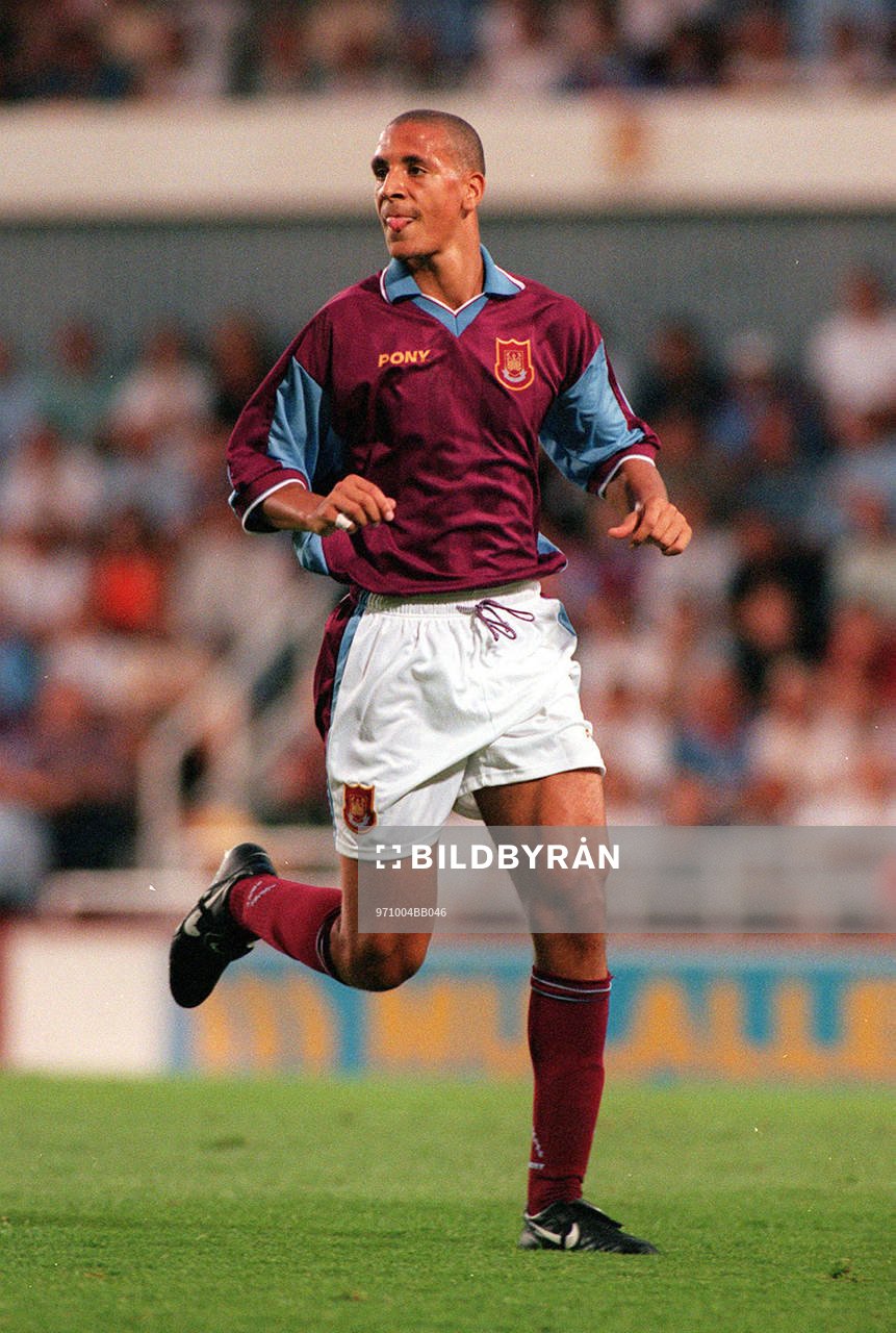 Fotboll -- Rio Ferdinand, West Ham