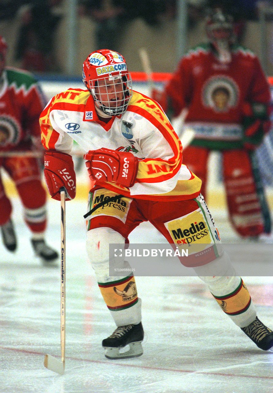Ishockey Daniel Sedin, Modo