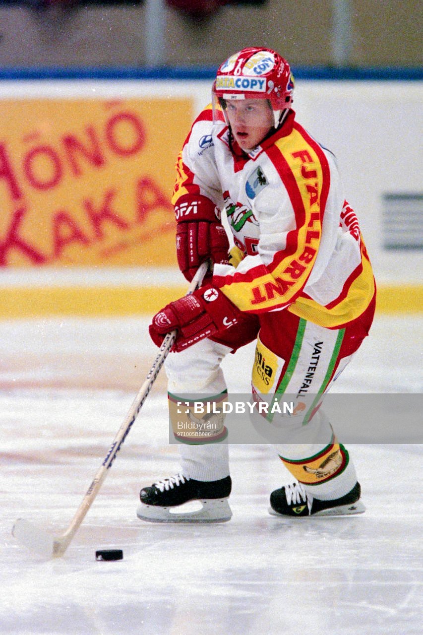 Anders Söderberg, Modo