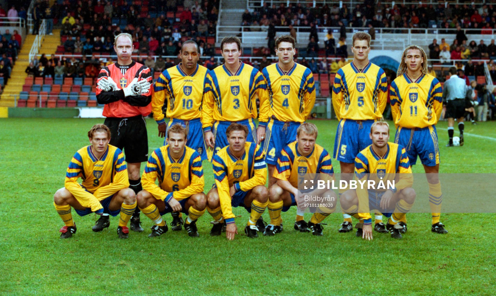 Bakre raden fr. v Thomas Ravelli, Martin Dahlin, Patrik
