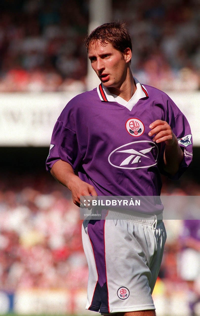Fotboll -- Robbie Elliott (Robbie Elliot), Bolton