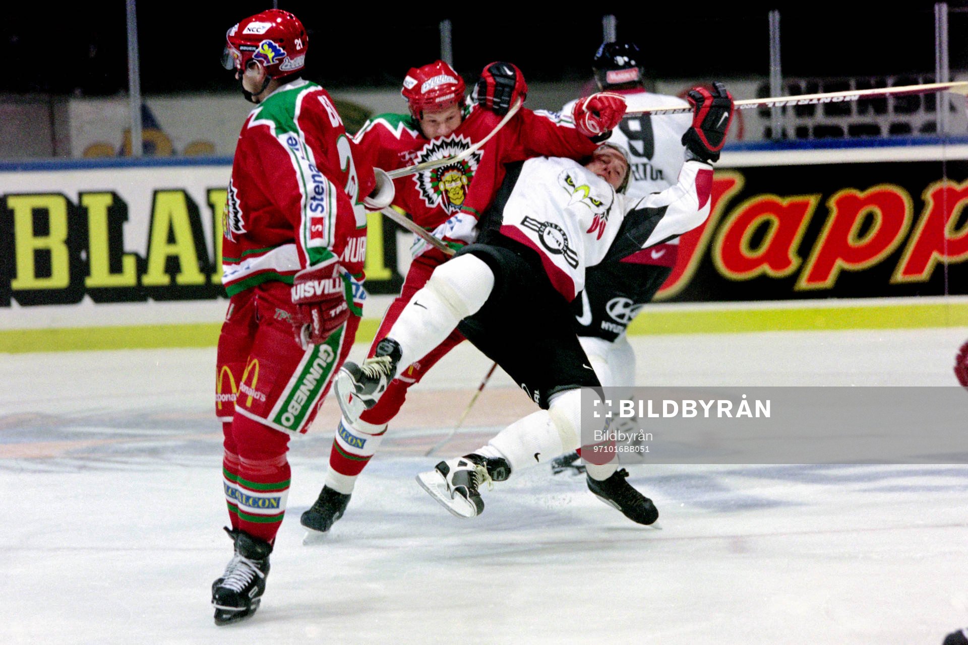 Tuffa tag i matchen