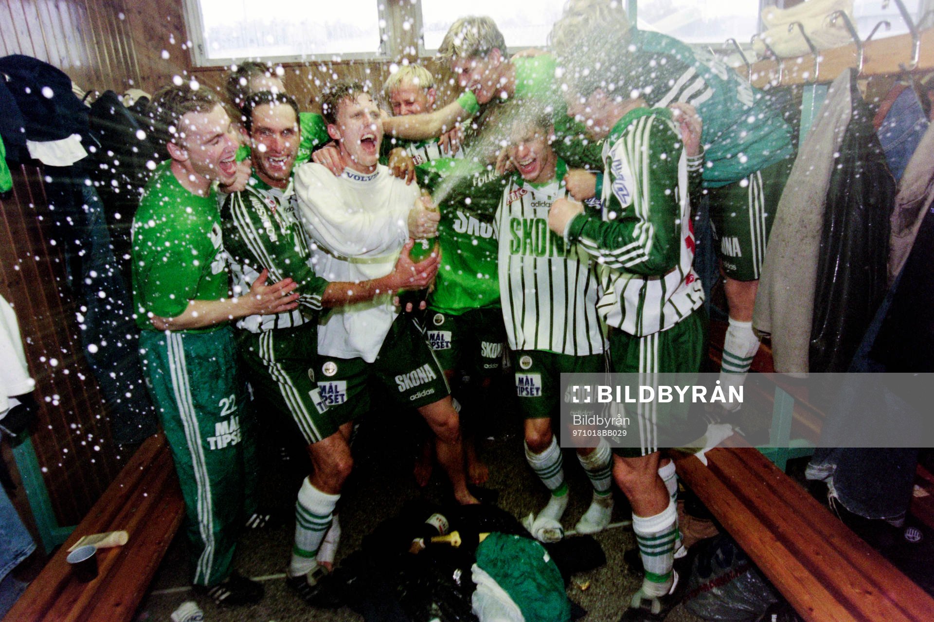 Jubel i omklädningsrummet