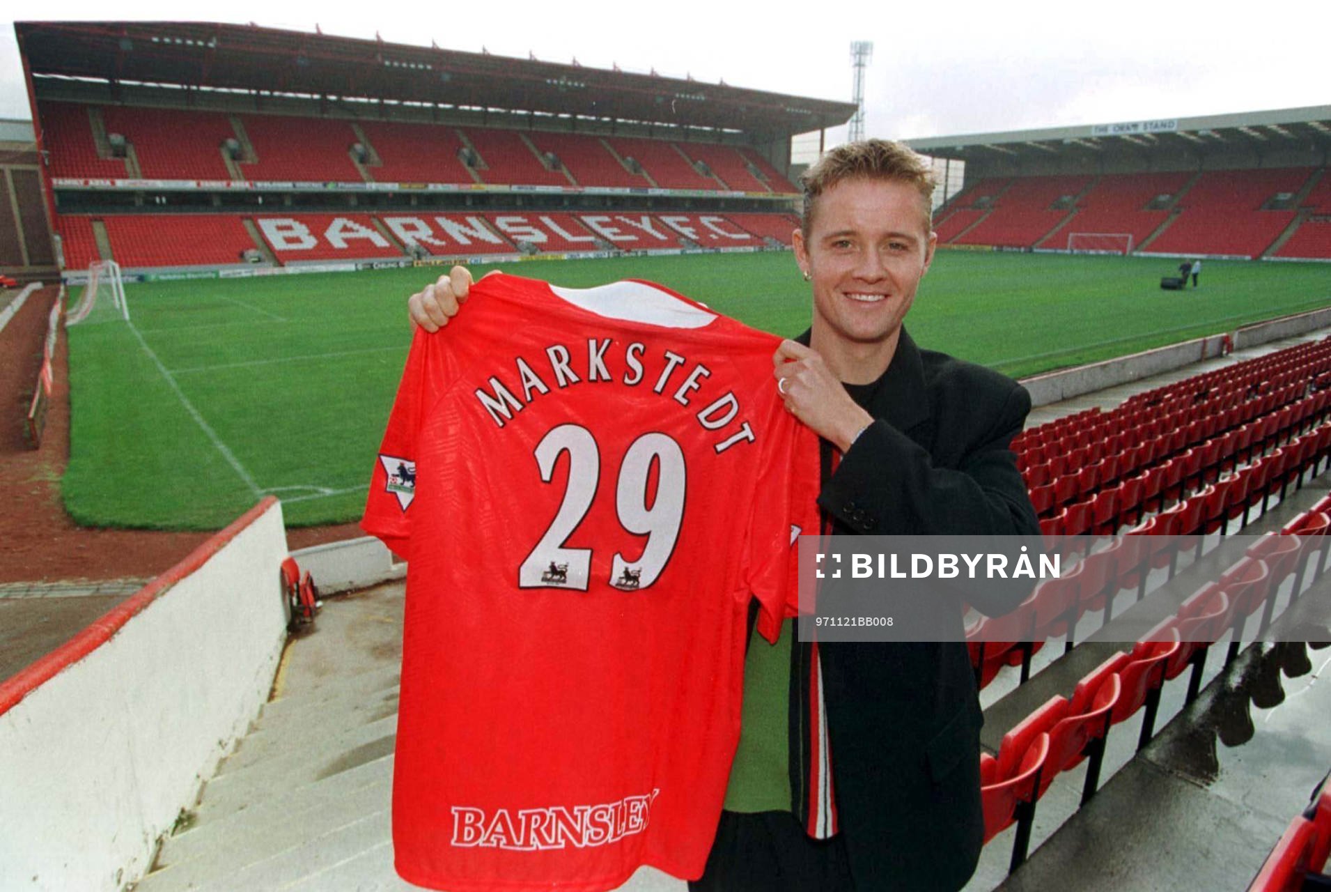 Barnsley new signing 21/11/97