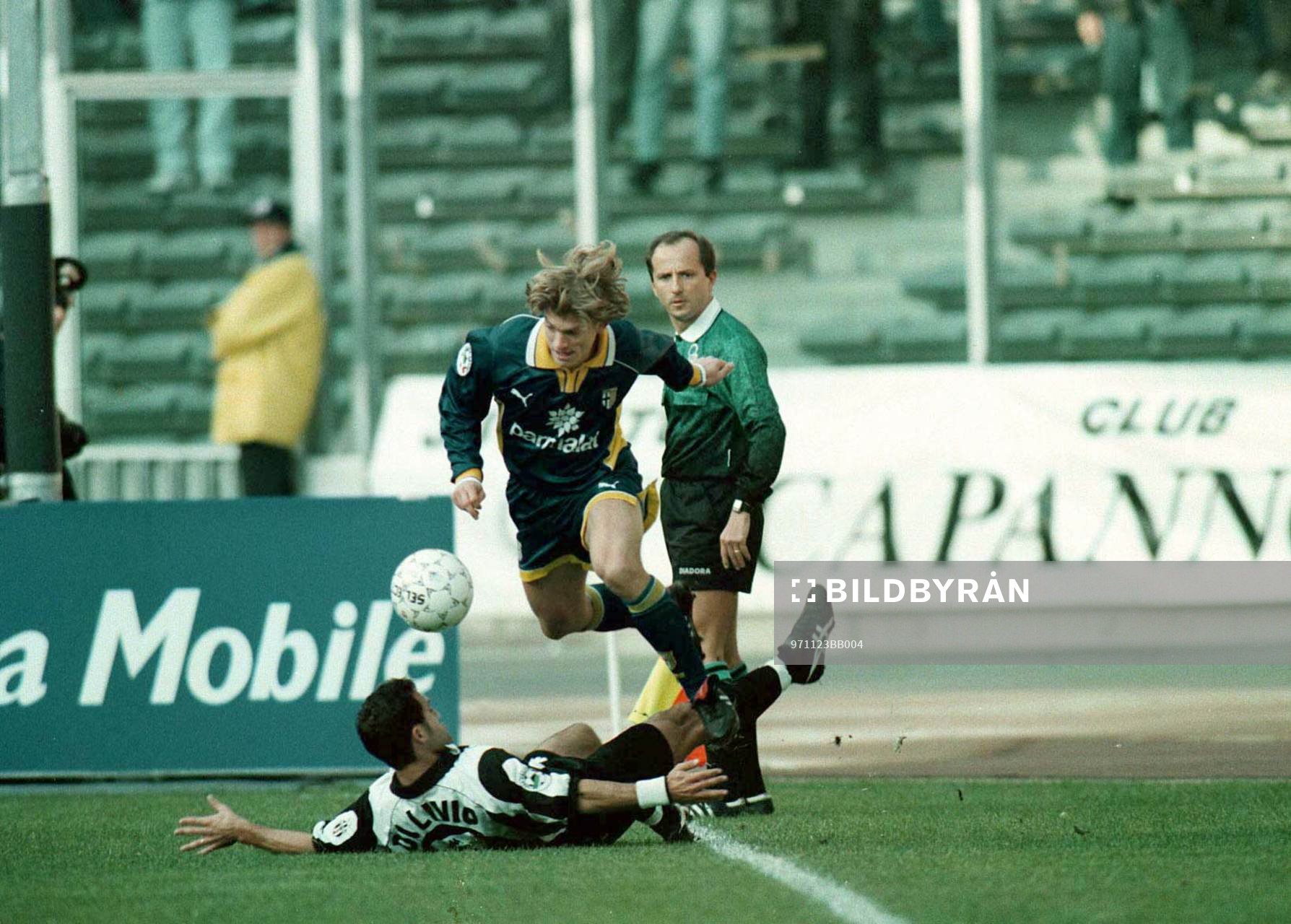 Jesper Blomqvist, Parma lurar Angelo Di Livio