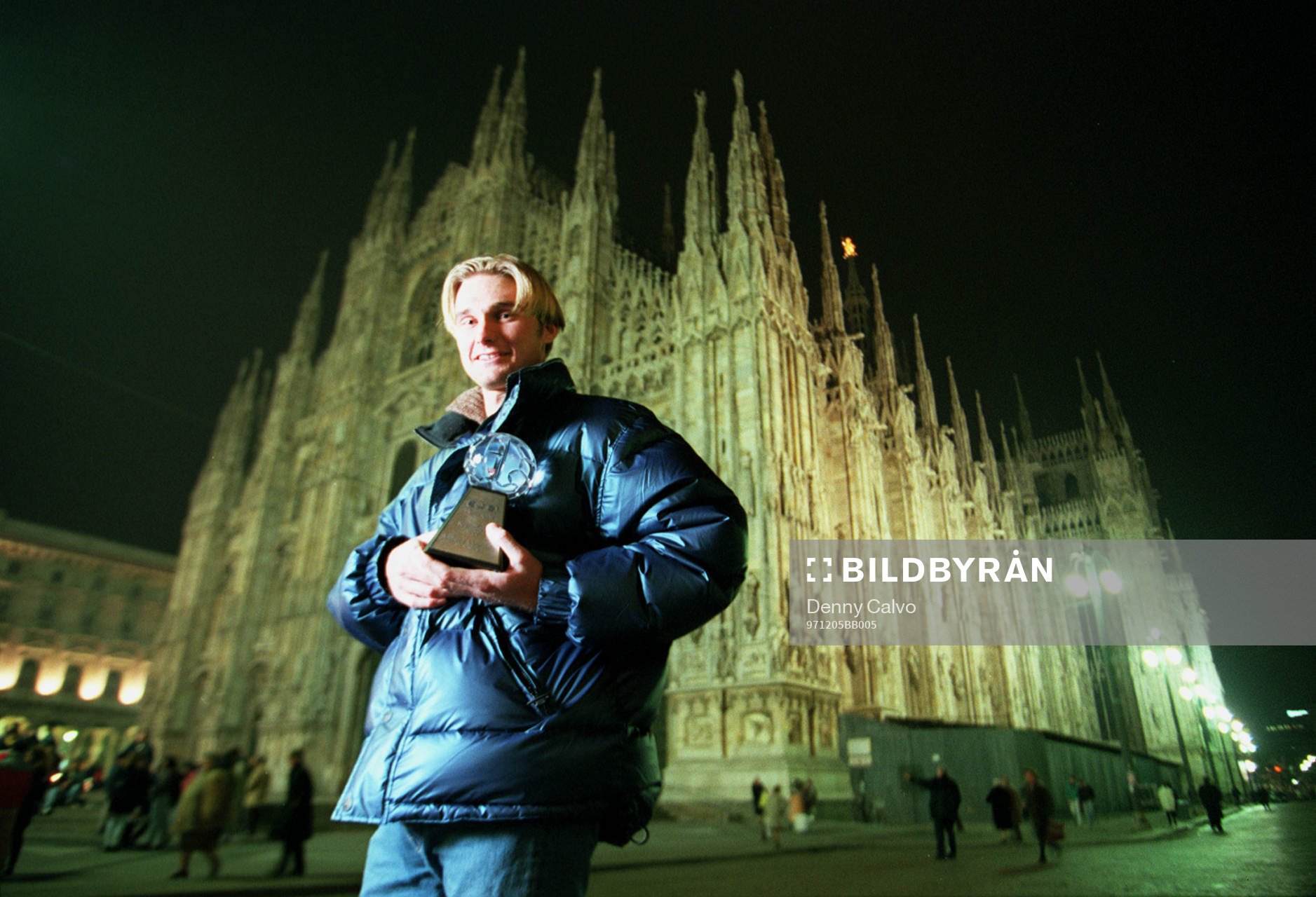 Andreas Andersson framför katedralen (domen) i Milano