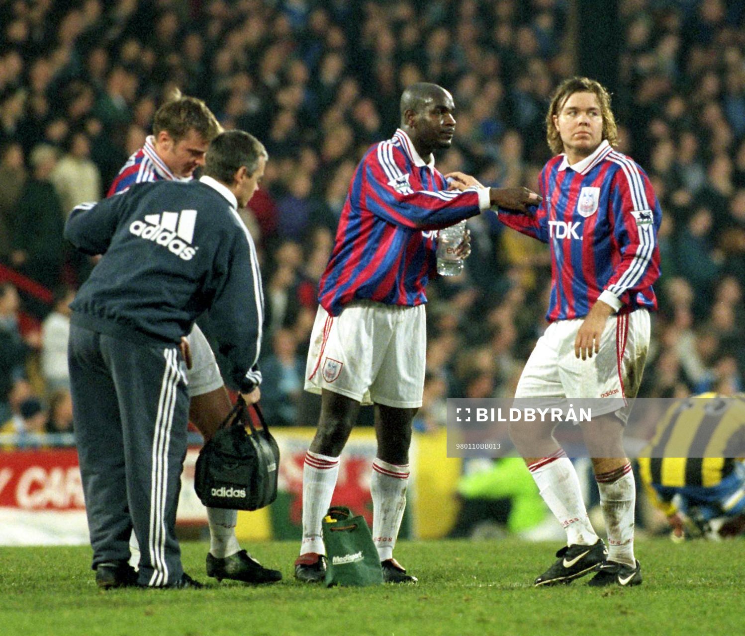 Tomas Brolin, Crystal P (Crystal Palace) diskuterar med