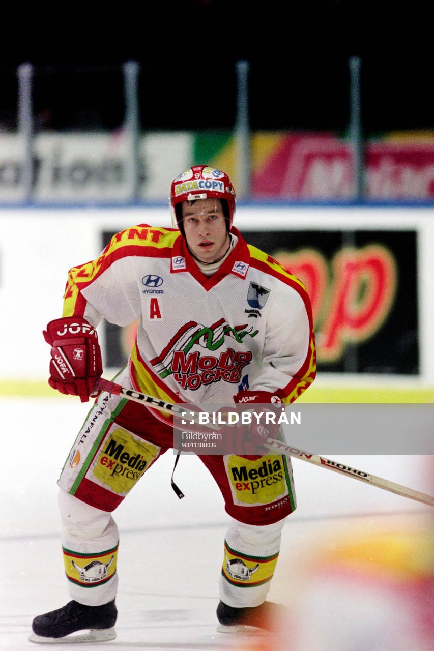 Magnus Wernblom, Modo