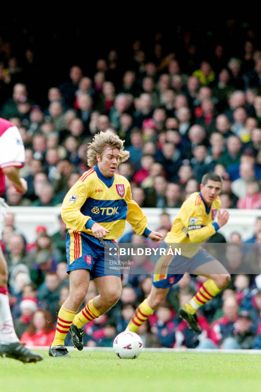 Fotboll, Premiership, Arsenal - Crystal Palace, 1-0: Tomas Brolin, Crystal Palace. 