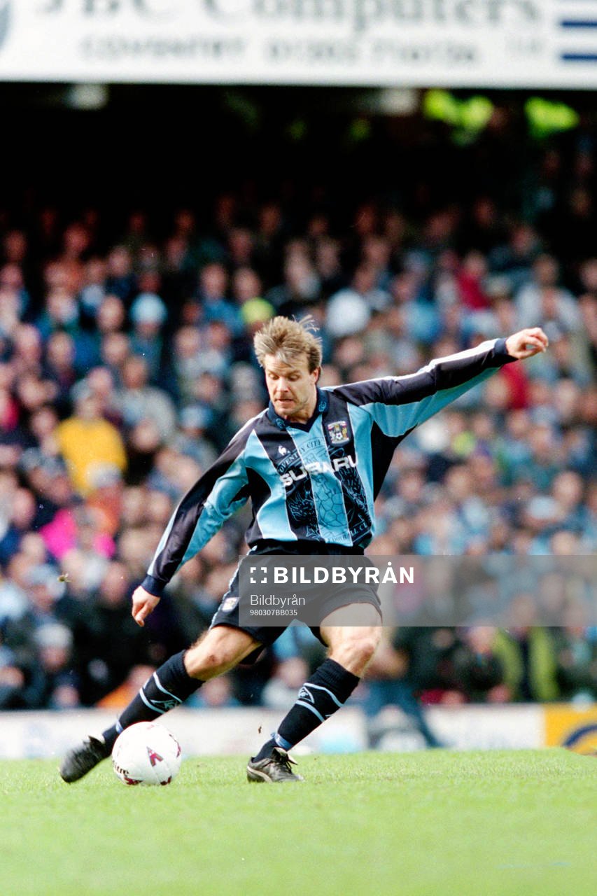 Fotboll, FA Cupen, Coventry - Sheffield United, 1-1: Roland Nilsson, Coventry. 