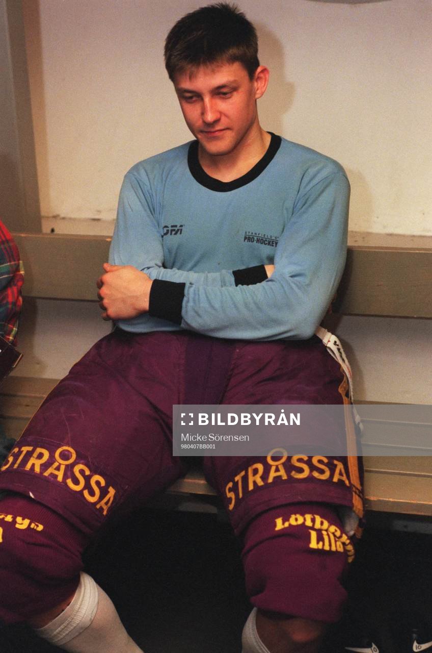Ishockey, Färjestads skyttekung Pelle Prestberg deppar