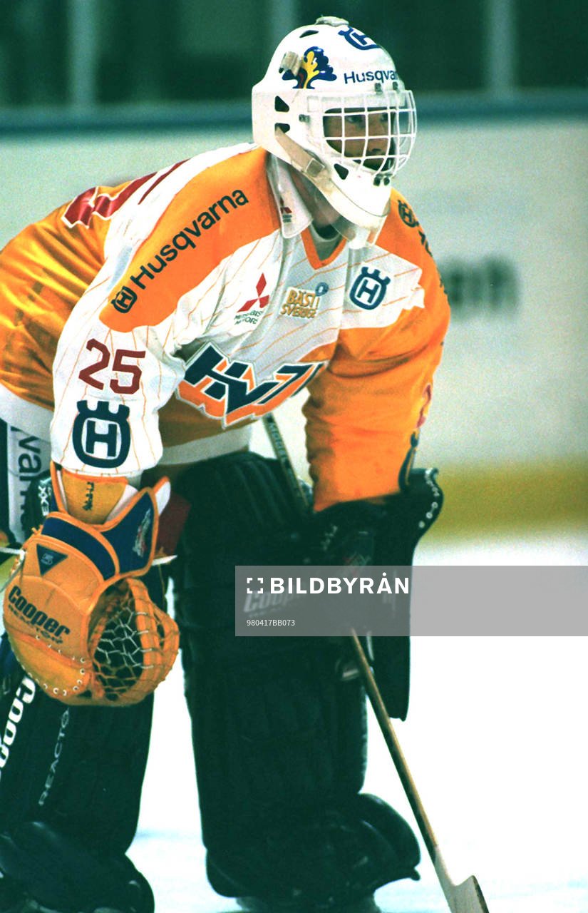 1995 Boo Ahl, HV 71(Cop 1 )