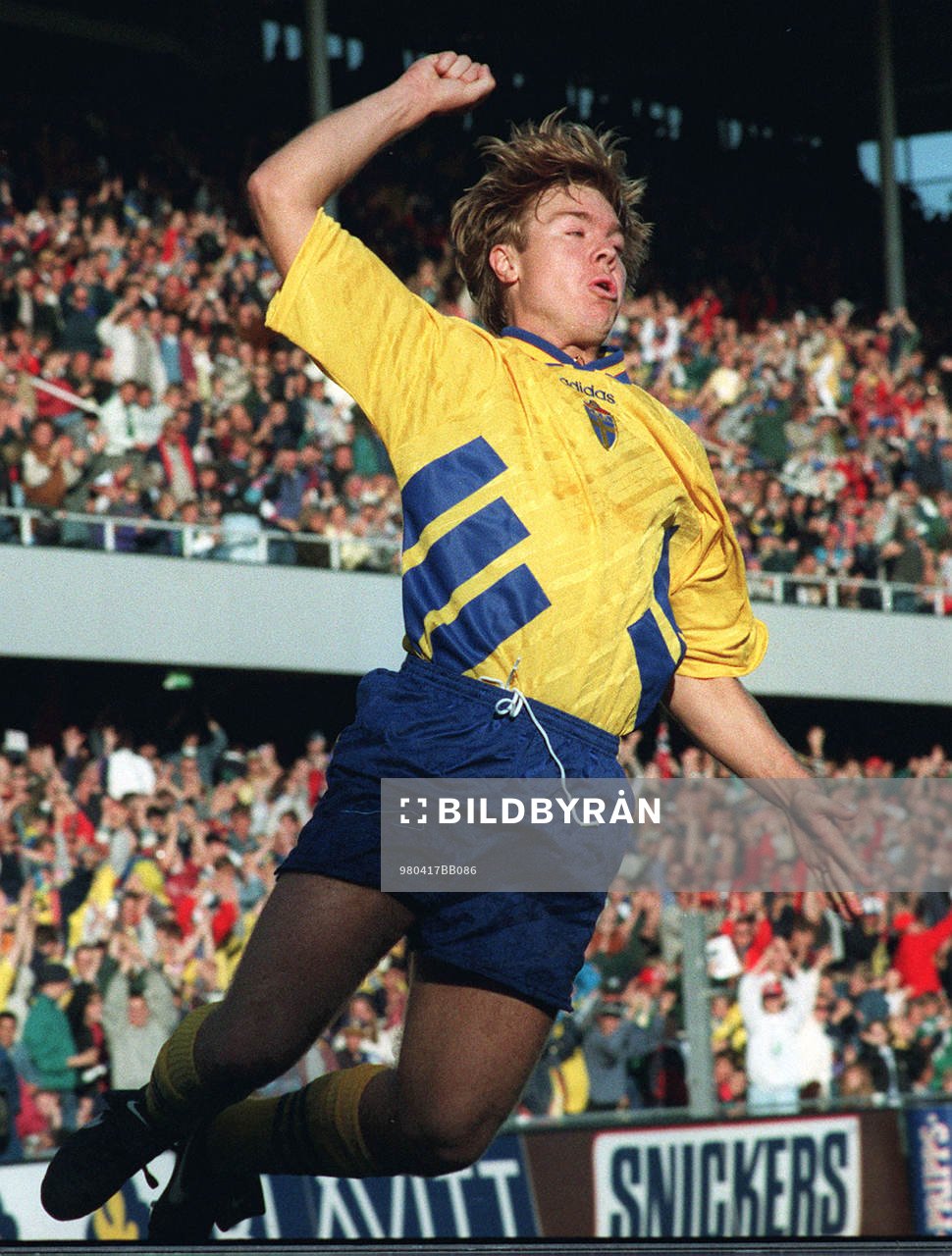 Tomas Brolin, Sverige, jublar